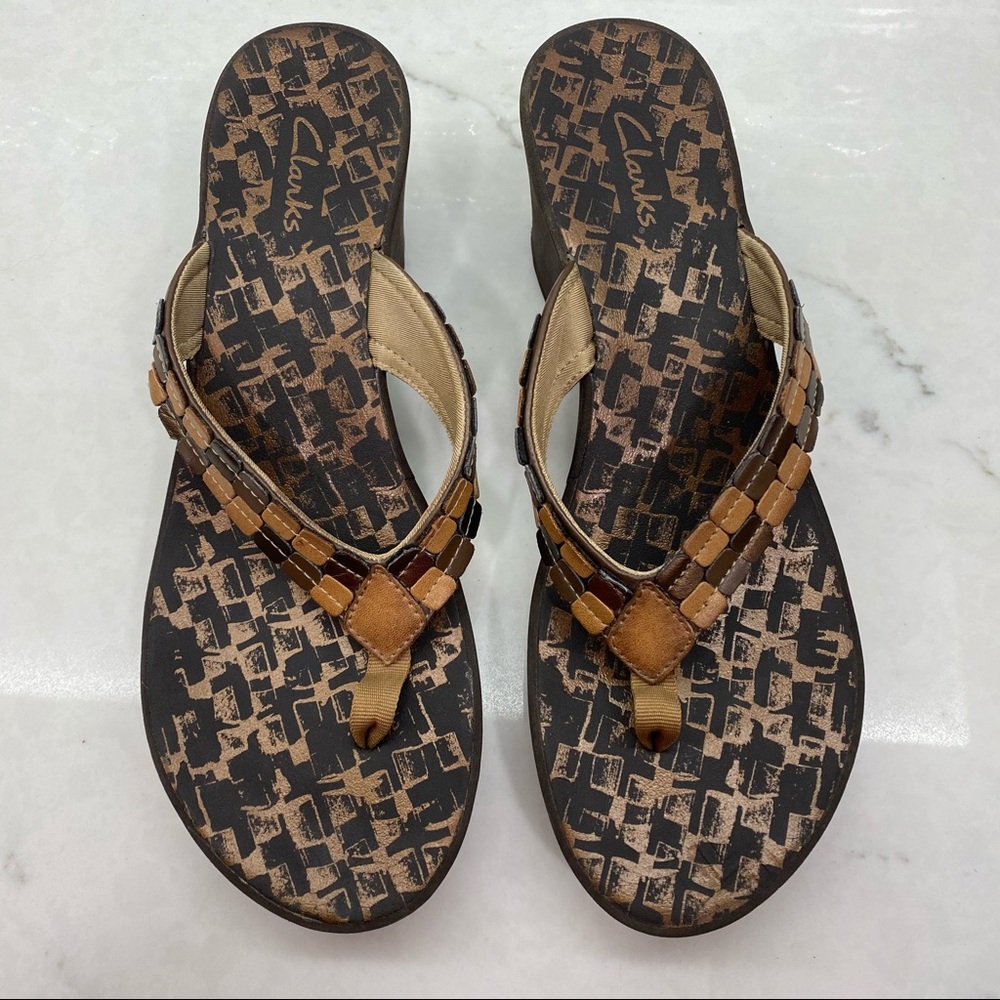 Clarks Platform Flip Flops
